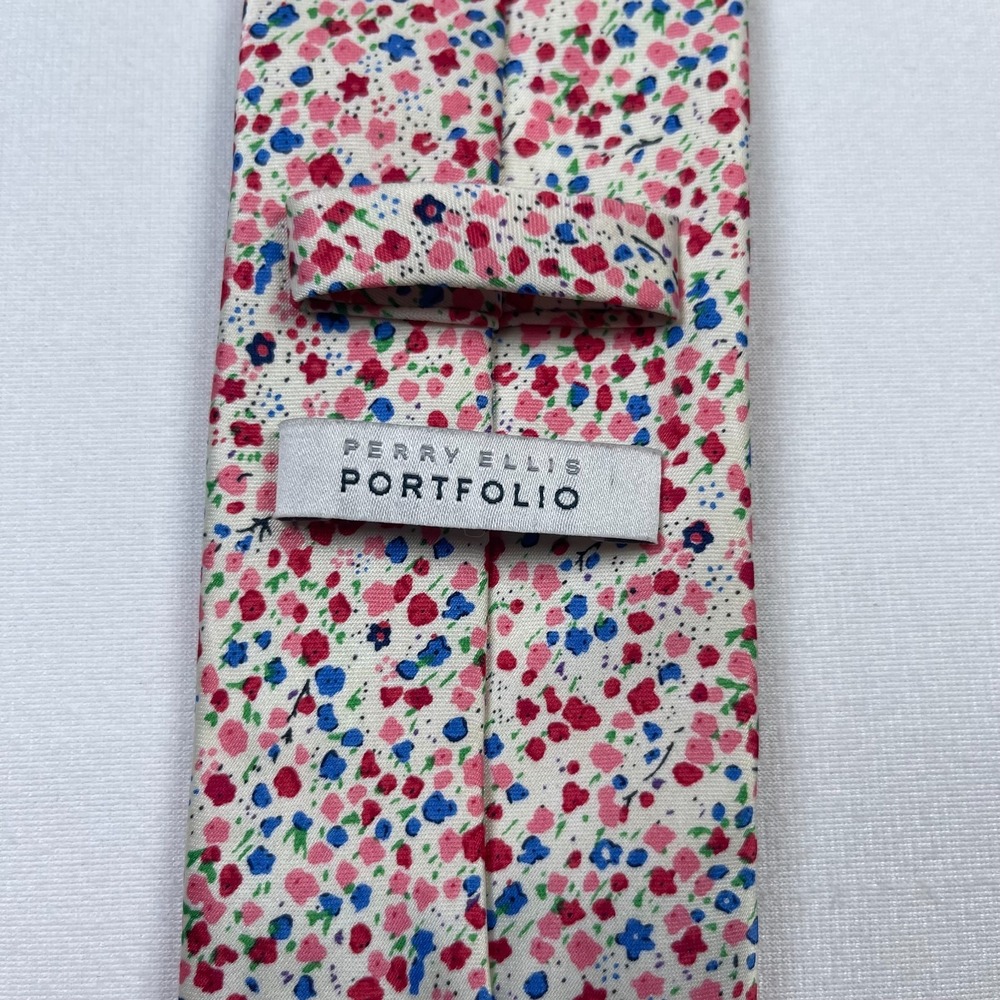 Perry Ellis Portfolio Pointed Neck Tie Men's One Size White Floral Adjustable - Picture 4 of 4